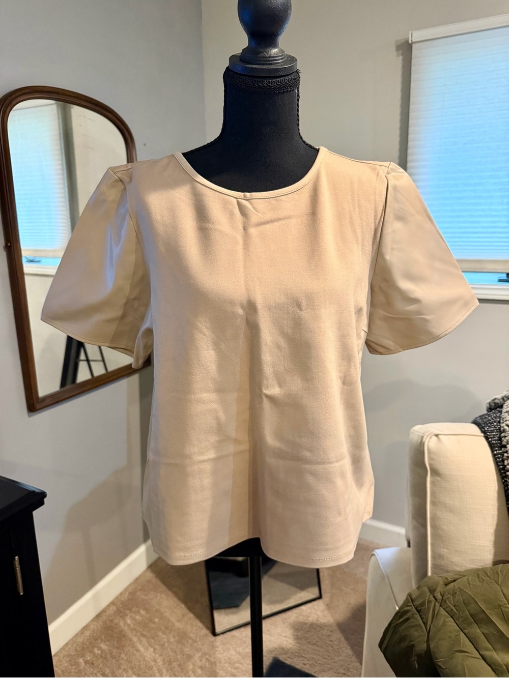 Women's Puff Sleeve Cream Blouse - Elegant Round Neck